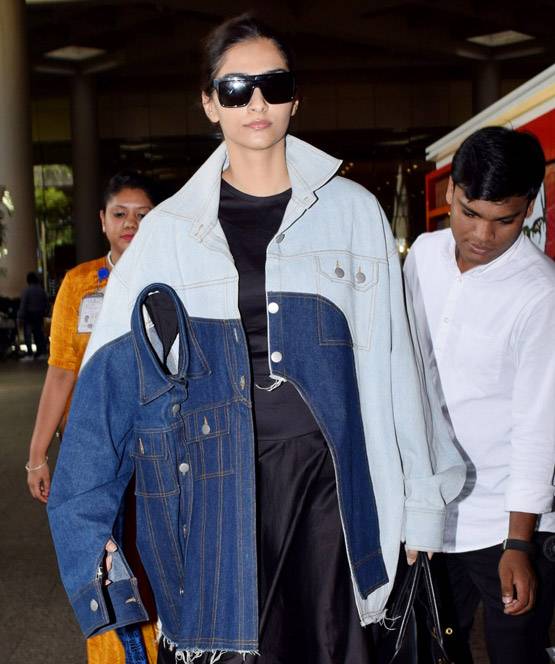 सोनम कपूर का Bizarre fashion, ओवर साइज जैकेट में द‍िखीं
