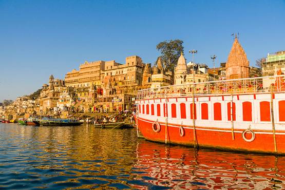 वाराणसी का 5 स्टार लग्जरी क्रूज, 750 रुपये में 84 घाटों की सैर