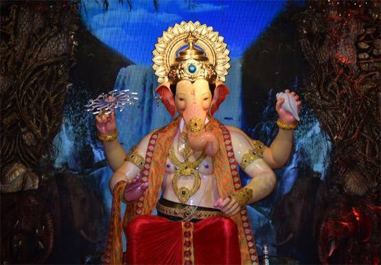 लालबाग के राजा की शान इस बार देखी क्या? PHOTOS