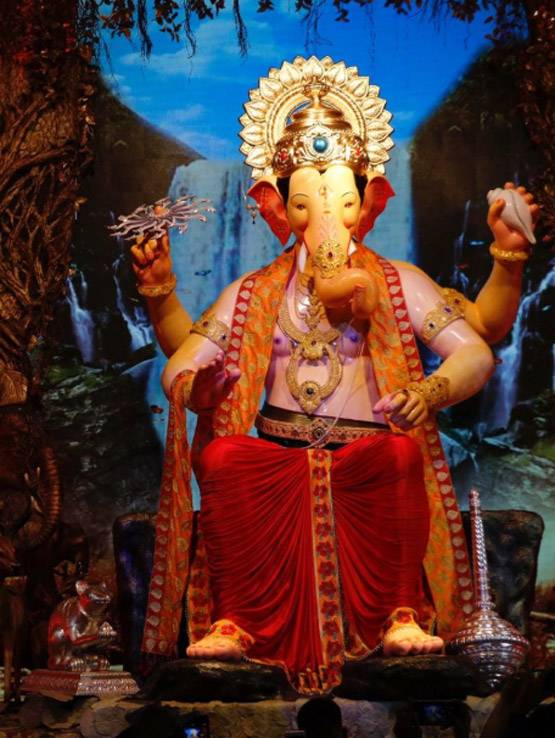 लालबाग के राजा की शान इस बार देखी क्या? PHOTOS