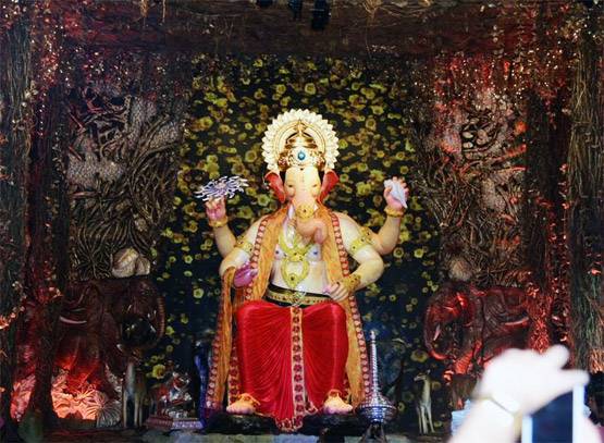 लालबाग के राजा की शान इस बार देखी क्या? PHOTOS