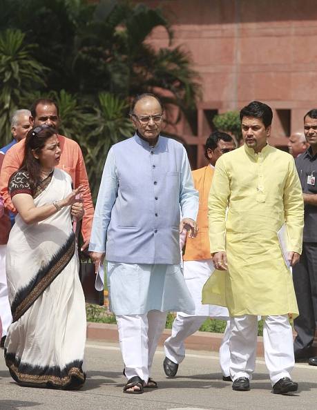 म्यूचुअल फंड निवेशकों की बल्ले-बल्ले, कम लागत में अब मुनाफा ज्यादा!