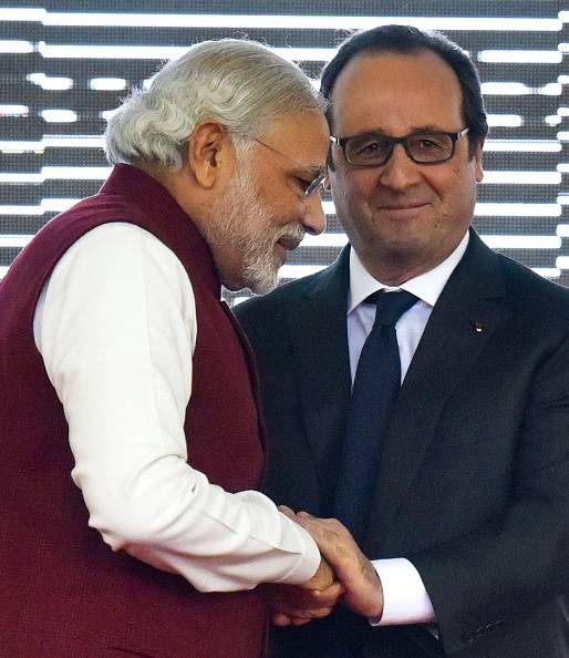 राफेल पर सुलगी सियासत, जानें- कब हुई डील और कैसे शुरू हुआ विवाद