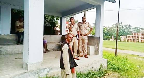 एक शव पर 2 पर‍िवार का दावा, हुआ है खतना-हाथ पर श्री राम का टैटू