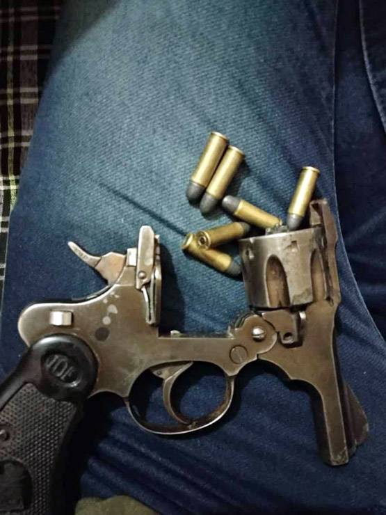 दिल्ली: लड़की को पीटने वाले आरोपी रोहित का हथियारों से खेलना है शौक