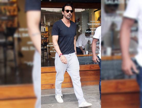 PHOTOS: इस मॉडल को डेट कर रहे अर्जुन रामपाल, पत्नी से हो चुके अलग