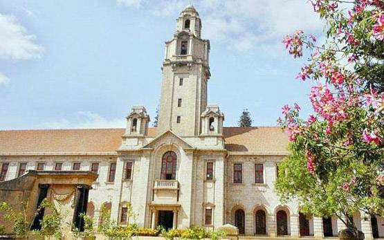 वर्ल्ड रैकिंग में भारत की इन 10 यूनिवर्सिटी का जलवा, देखें- लिस्ट