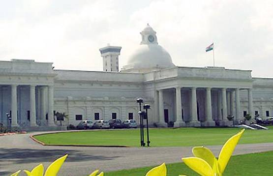 वर्ल्ड रैकिंग में भारत की इन 10 यूनिवर्सिटी का जलवा, देखें- लिस्ट