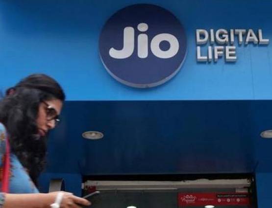 आधार पर फैसले के बाद Jio और Paytm कैसे करेंगे वेरीफ‍िकेशन?