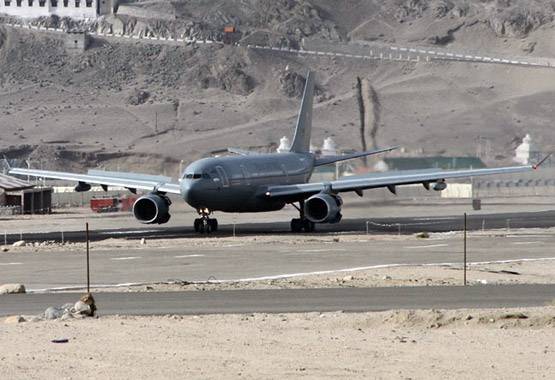 सबसे खतरनाक हवाई पट्टियां, लैंडिंग के वक्त थम जाती हैं सांसें