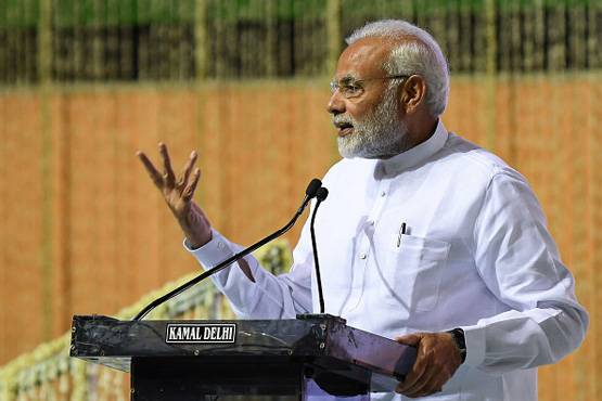 ना बंगला-ना कार, जानें कितनी संपत्ति है मोदी के पास