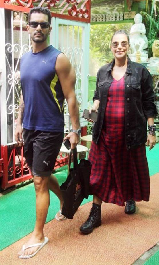 PHOTOS: नेहा धूपिया को लेकर डॉक्टर के पास पहुंचे अंगद बेदी