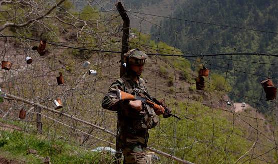 दूसरे सर्जिकल स्ट्राइक की हुंकार से डरा PAK, मोर्टार तैनात