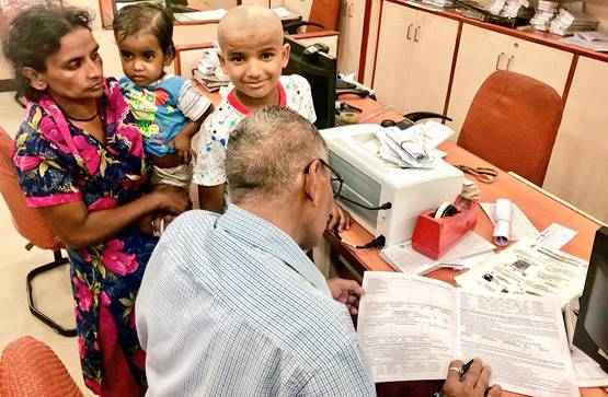 कैसे एक PHOTO की वजह से गरीब परिवार को मिल गए 57 लाख रुपये