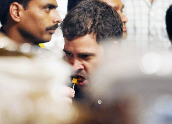 राहुल गांधी ने कैलाश मानसरोवर की यात्रा पर खाया नॉनवेज? जानें सच