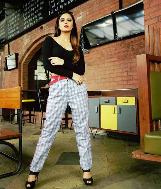 सृष्टि रोडे आएंगी बिग बॉस सीजन 12 में नजर, ग्लैमरस है अंदाज