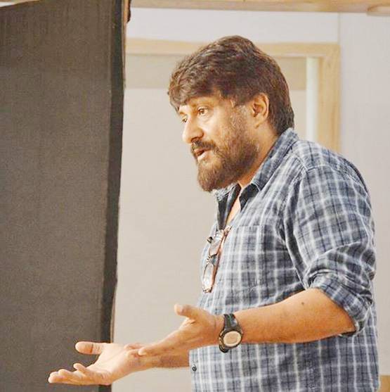 स्वरा पर किया आपत्तिजनक ट्वीट, ब्लॉक हुआ निर्देशक का अकाउंट