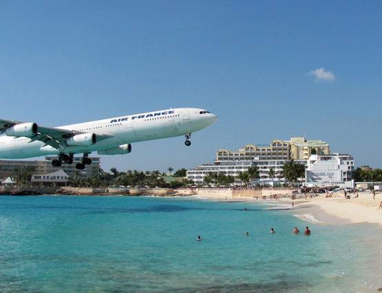 सबसे खतरनाक हवाई पट्टियां, लैंडिंग के वक्त थम जाती हैं सांसें