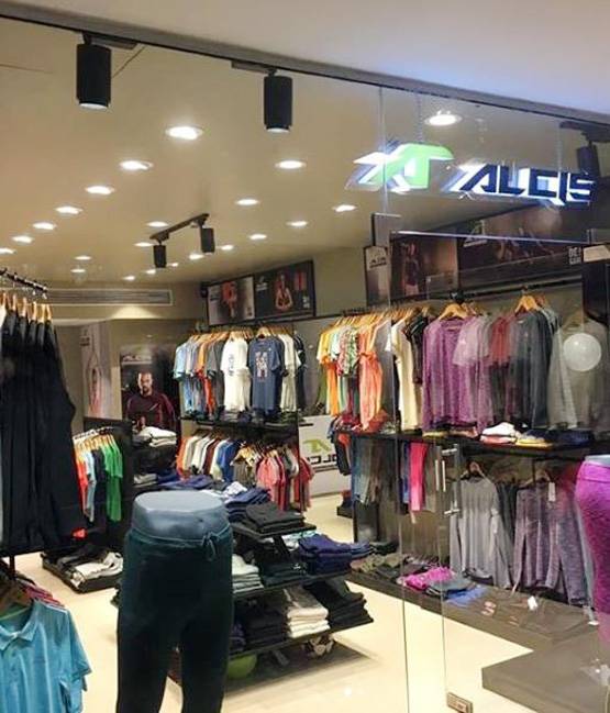 न्यू ट्रेंड! प्लास्टिक की बोतलों से बनी हैं टी-शर्ट्स, खूब फायदे