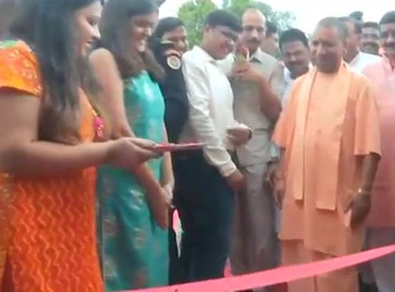 वाराणसी का 5 स्टार लग्जरी क्रूज, 750 रुपये में 84 घाटों की सैर