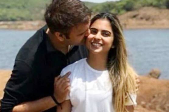 इटली में ईशा अंबानी की सगाई, इंडियन वेडिंग थीम पर सजा विला