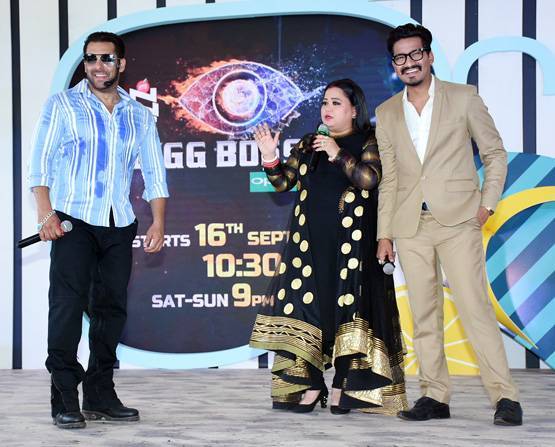 Bigg Boss 12: घर में द‍िखेगा अनूप जलोटा संग भारती का रोमांस