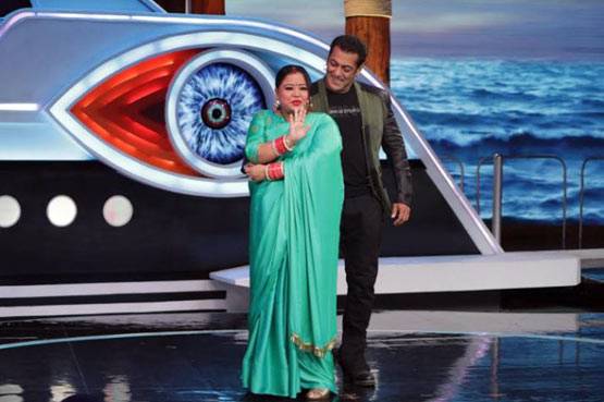 Bigg Boss 12: घर में द‍िखेगा अनूप जलोटा संग भारती का रोमांस