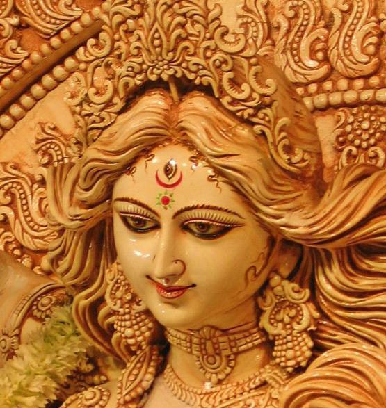 Navratri: मां दुर्गा की पूजा करते समय भूलकर भी ना करें ये काम...