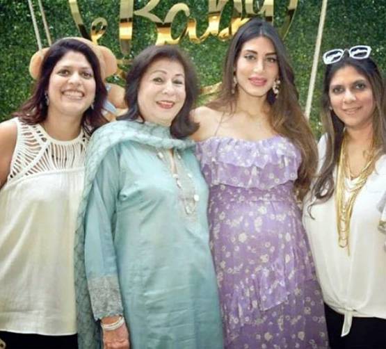 प्रिया सचदेव के बेबी शावर की फोटोज, फिर पिता बनेंगे संजय कपूर