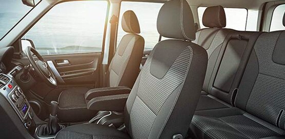 त्योहारी मौसम में अपडेट हुई टाटा Safari Storme