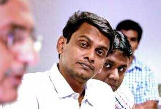 जिस एकेडमी ने दिए 900 सिविल सर्वेंंट, उसके फाउंडर ने लगा ली फांसी