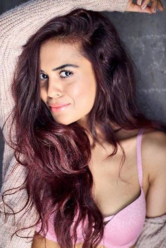 कुछ कुछ होता है के 20 साल, ऐसी दिखती हैं शाहरुख की ऑन स्क्रीन बेटी