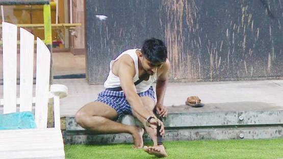 BB12: शो जीतने आए हैं दीपक ठाकुर, मुंडवा दिए सिर के बाल