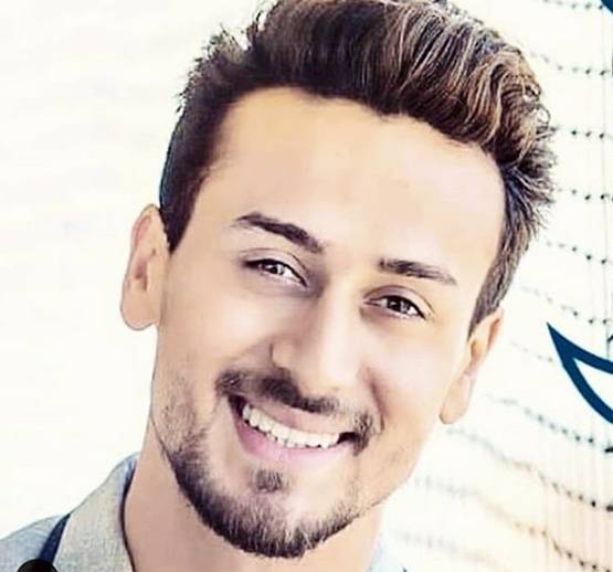 अब स्क्रीन पर किस नहीं करेंगे टाइगर, क्या गर्लफ्रेंड दिशा हैं वजह?