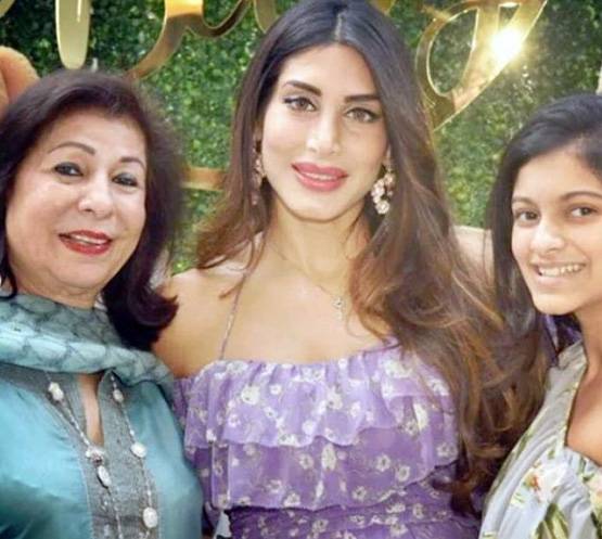 प्रिया सचदेव के बेबी शावर की फोटोज, फिर पिता बनेंगे संजय कपूर