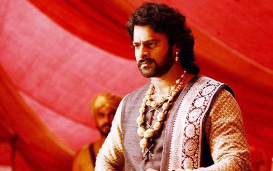 इंजीनियरिंग कर चुके हैं प्रभास, 2002 में आए थे फिल्मों में