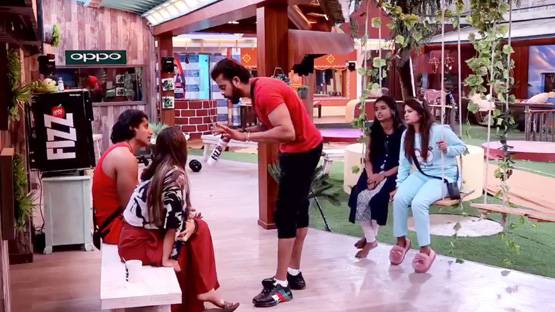 किसलिए इतना गुस्सा, क्या हाथापाई करने बिग बॉस में गए हैं श्रीसंत?