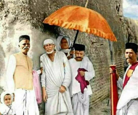 शिरडी में रोज चढ़ता है करोड़ों का चढ़ावा, गिनने में छूटते हैं पसीने