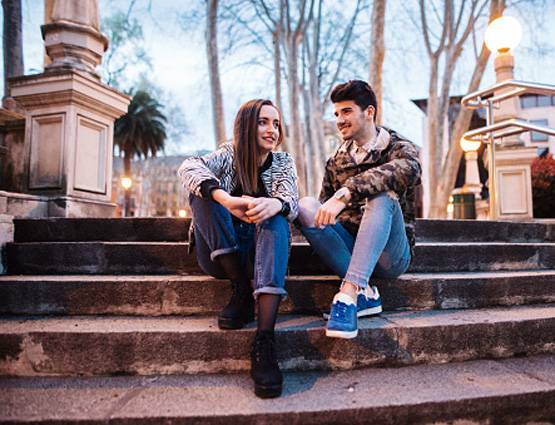 रिलेशनशिप में रहने से भी बढ़ता है वजन, स्टडी में खुला राज