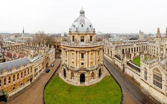 Oxford में ऐसे मिलता है दाखिला, फ्री में भी होती है पढ़ाई