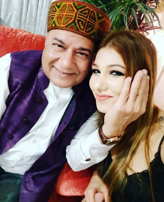 क्या सुखव‍िंदर ने जसलीन को किया डेट? मिला ऐसा जवाब