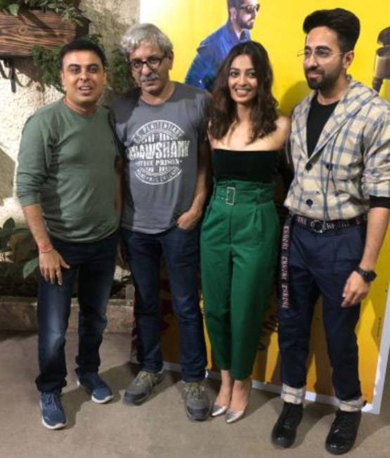 कैंसर सर्जरी के बाद आयुष्मान संग द‍िखीं ताह‍िरा, स्क्रीन‍िंग पर पहुंचीं