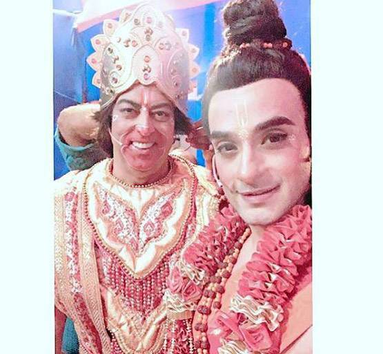 लालकिले की रामलीला: रावण के रोल में शाहबाज खान, बिंदु बने हैं हनुमान