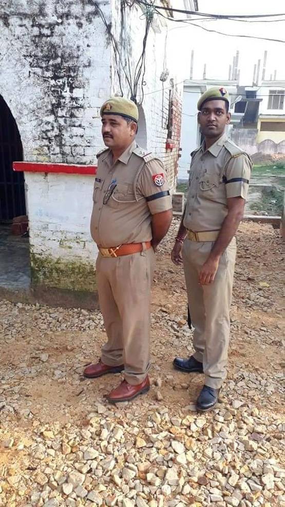 विवेक हत्याकांड: यूपी में दिखा 'सिपाही विद्रोह', बांधी काली पट्टी