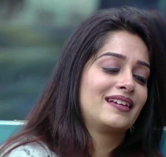 ब‍िग बॉस की शात‍िर सदस्य बनी दीप‍िका, सलमान ने सुनाया ये गाना