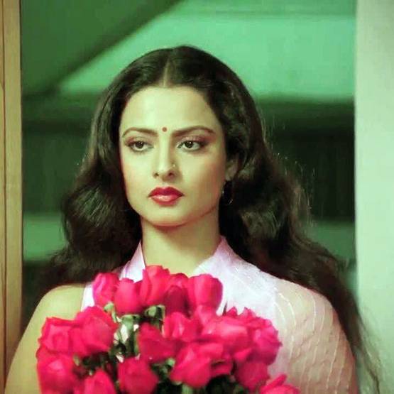 अधूरे ख्वाब: शादी-पत‍ि और बहुत सारे बच्चे चाहती थीं रेखा