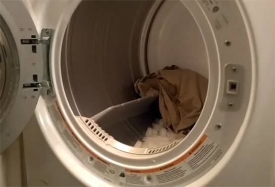 प्रेस के बिना इस ट्रिक से मिनटों में दूर होंगी कपड़ों की सिलवटें