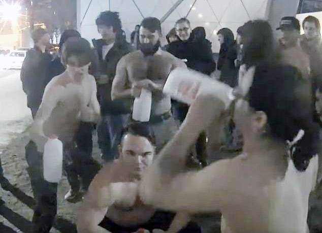 नॉनवेज के बाद अब दूध का दुश्मन बना PETA, बताया 'गोरों' की ड्रिंक