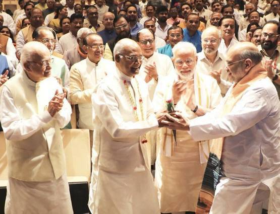 गरीबी में बीता बचपन, 6 km चलकर स्कूल जाते थे रामनाथ कोविंद