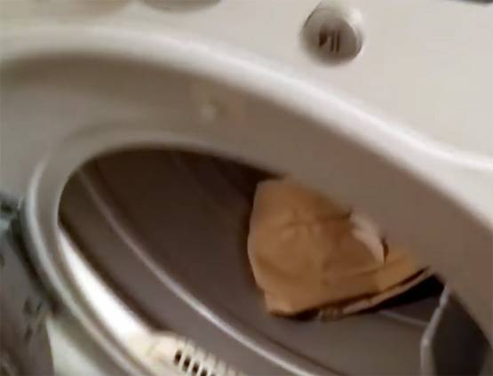 प्रेस के बिना इस ट्रिक से मिनटों में दूर होंगी कपड़ों की सिलवटें